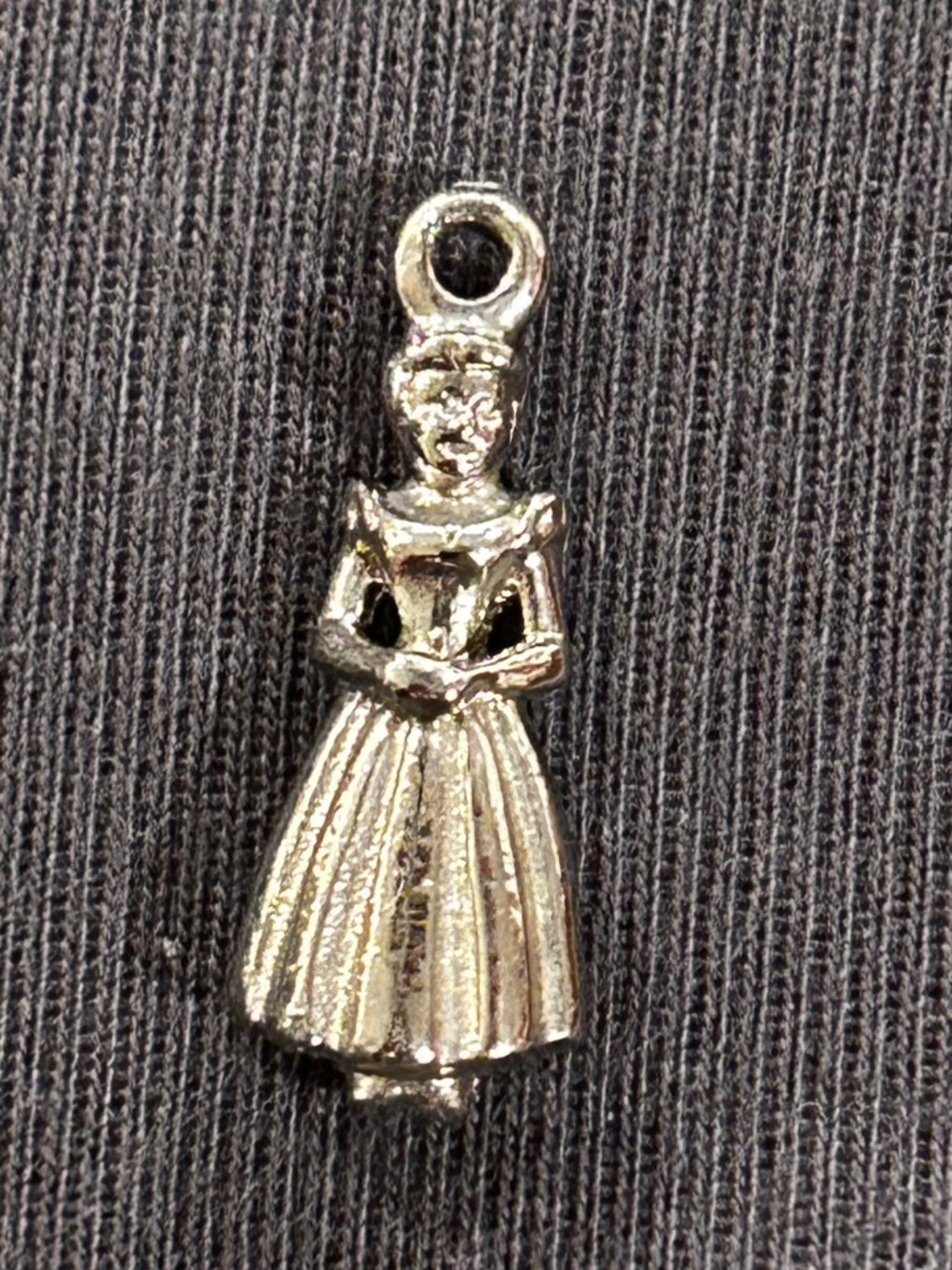 *EUC - VTG* Walt Disney Productions Silver Tone Princess Metal Charm